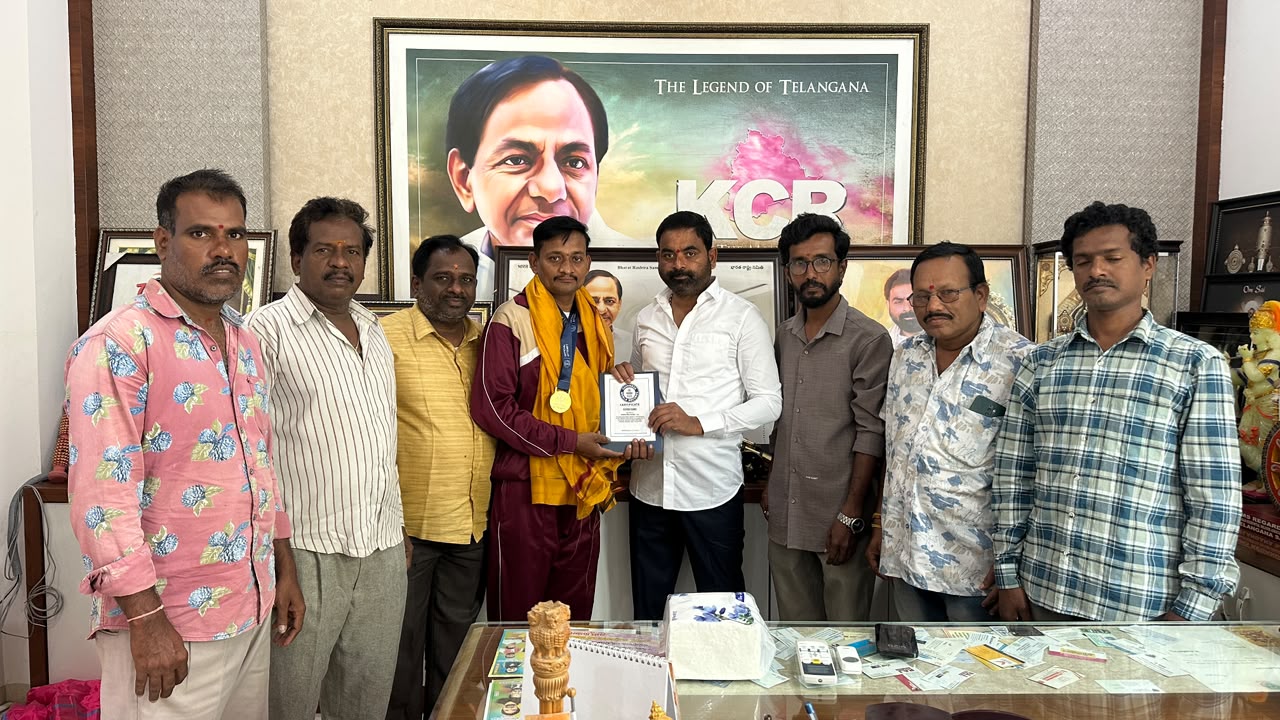 మార్షల్ ఆర్ట్స్ సేవలకు ఘన సన్మానం అందుకున్న కొర్ర రాము