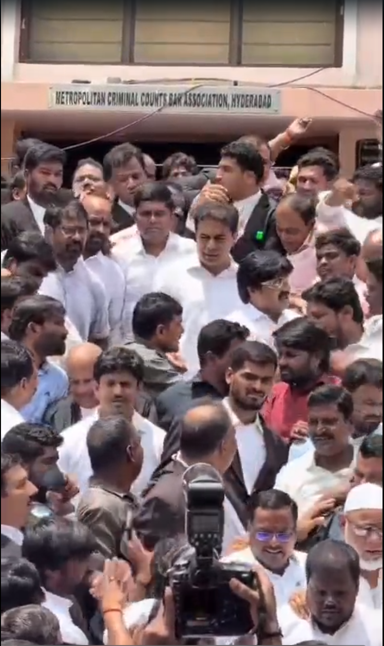 నర్సంపేటకు బయలుదేరిన బీఆర్ఎస్ వర్కింగ్ ప్రెసిడెంట్ కేటీఆర్