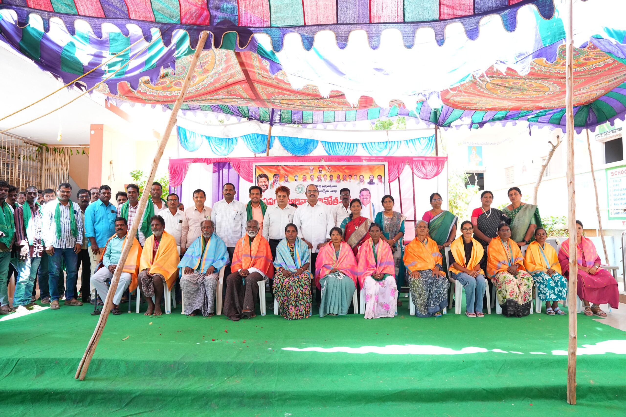 దేవరకొండలో ఘనంగా ప్రపంచ ఆదివాసీ దినోత్సవ వేడుకలు